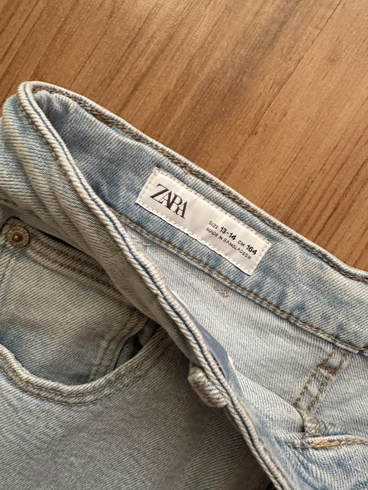 Джинсы  на девочку Zara