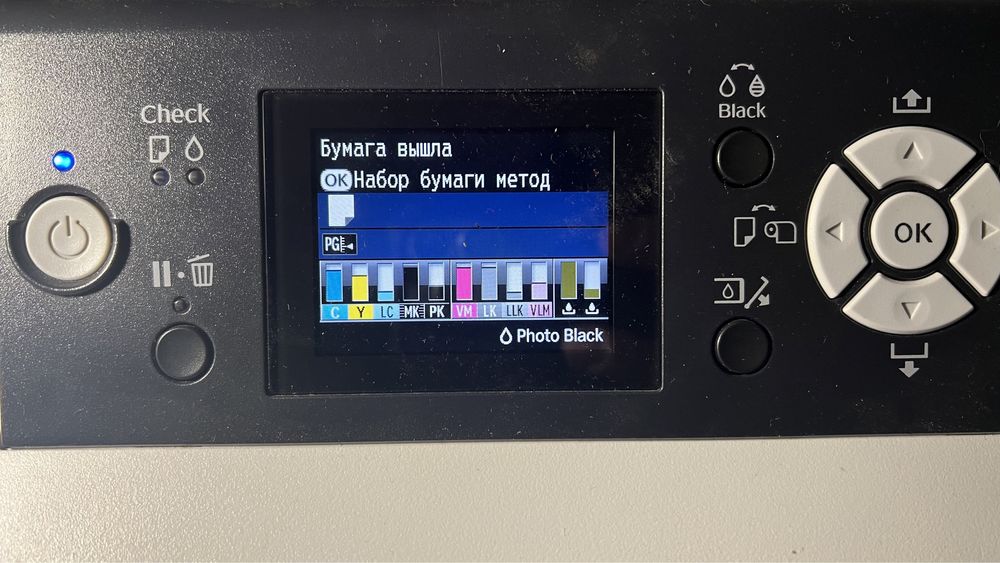 Принтер плотер Epson P8000 SureColor SC-P8000