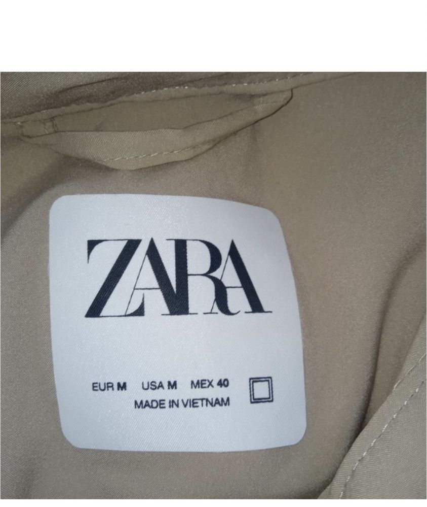 Чудова бежева курточка бренду Zara. Дуже мяка приємна на дотик.
