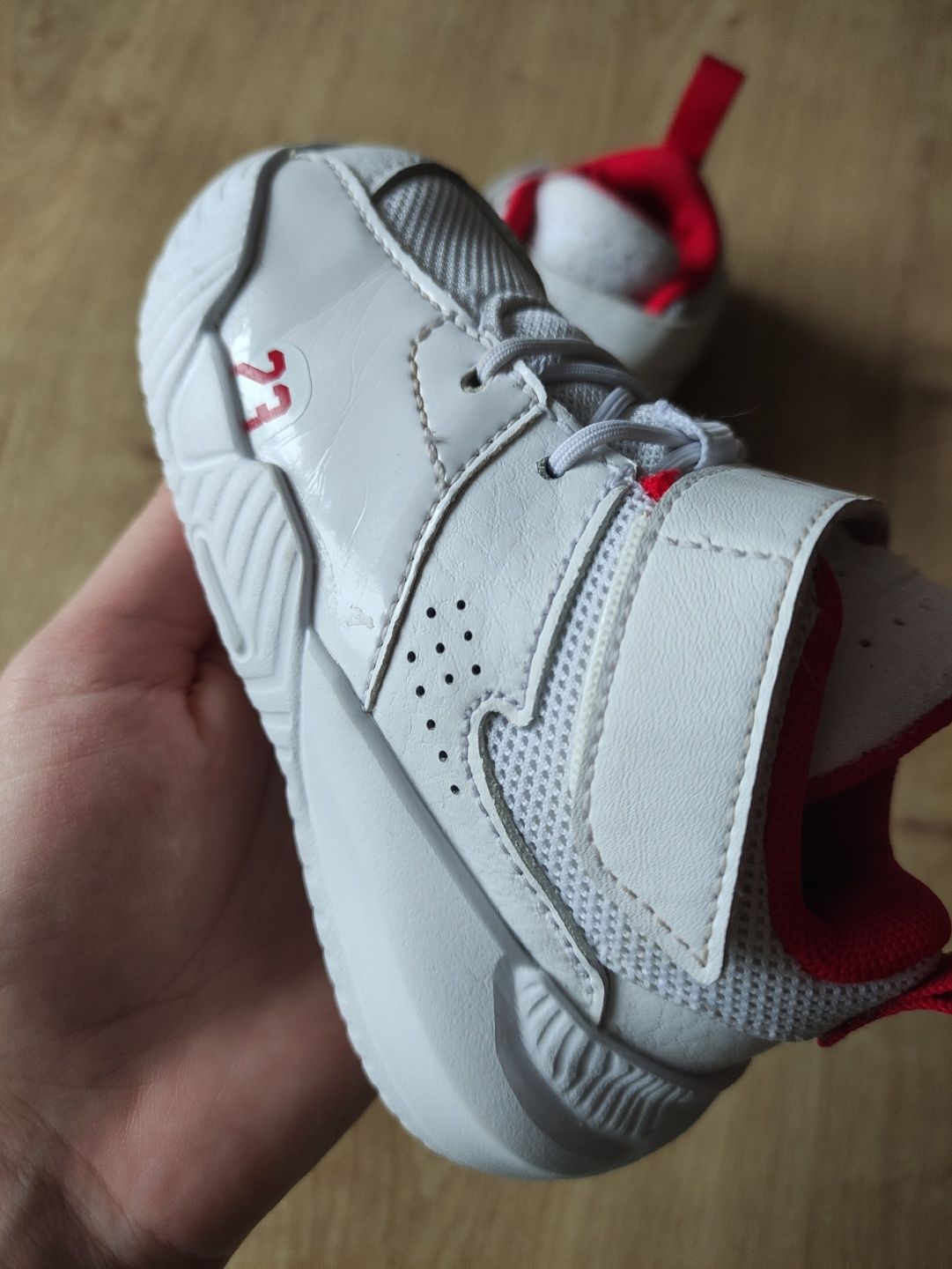 детские кроссовки Nike Jordan,оригинал,модель 2022 года, р.21