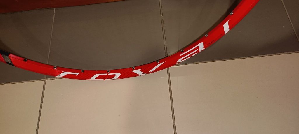 Aro ROVAL roda 29