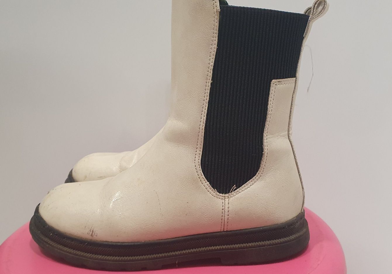 Botas beje/ branco n 32 seaside