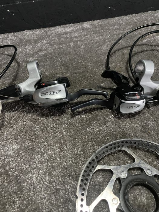 Klamkomanetki Shimano XT M765 Dual Control 3x9 hydrauliczne