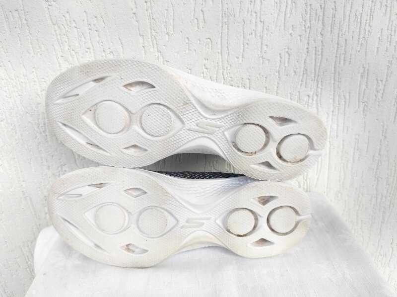 Мокасини текстильние Skechers Goga max GEN 5 р.37.5