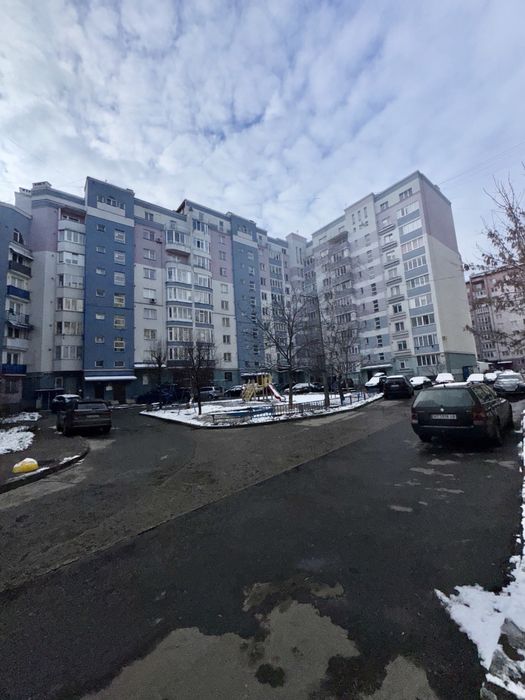 Оренда комерційного приміщення по вул. Симоненка, район Каскад.