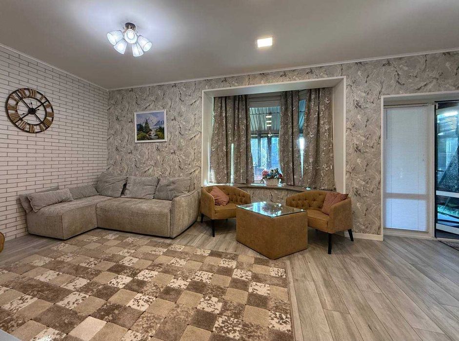 Продаж чудового будинку в котеджному містечку Гнідин під Києвом