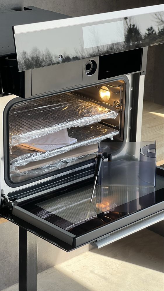 2в1 Духовой шкаф с пароваркой Miele DGC 6805 духовка духова шафа