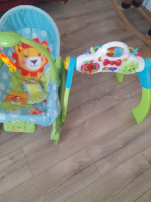 Bujaczek i stoliczek grajacy