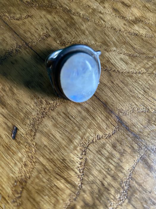 Срібний 925п перстень з місячним каменем