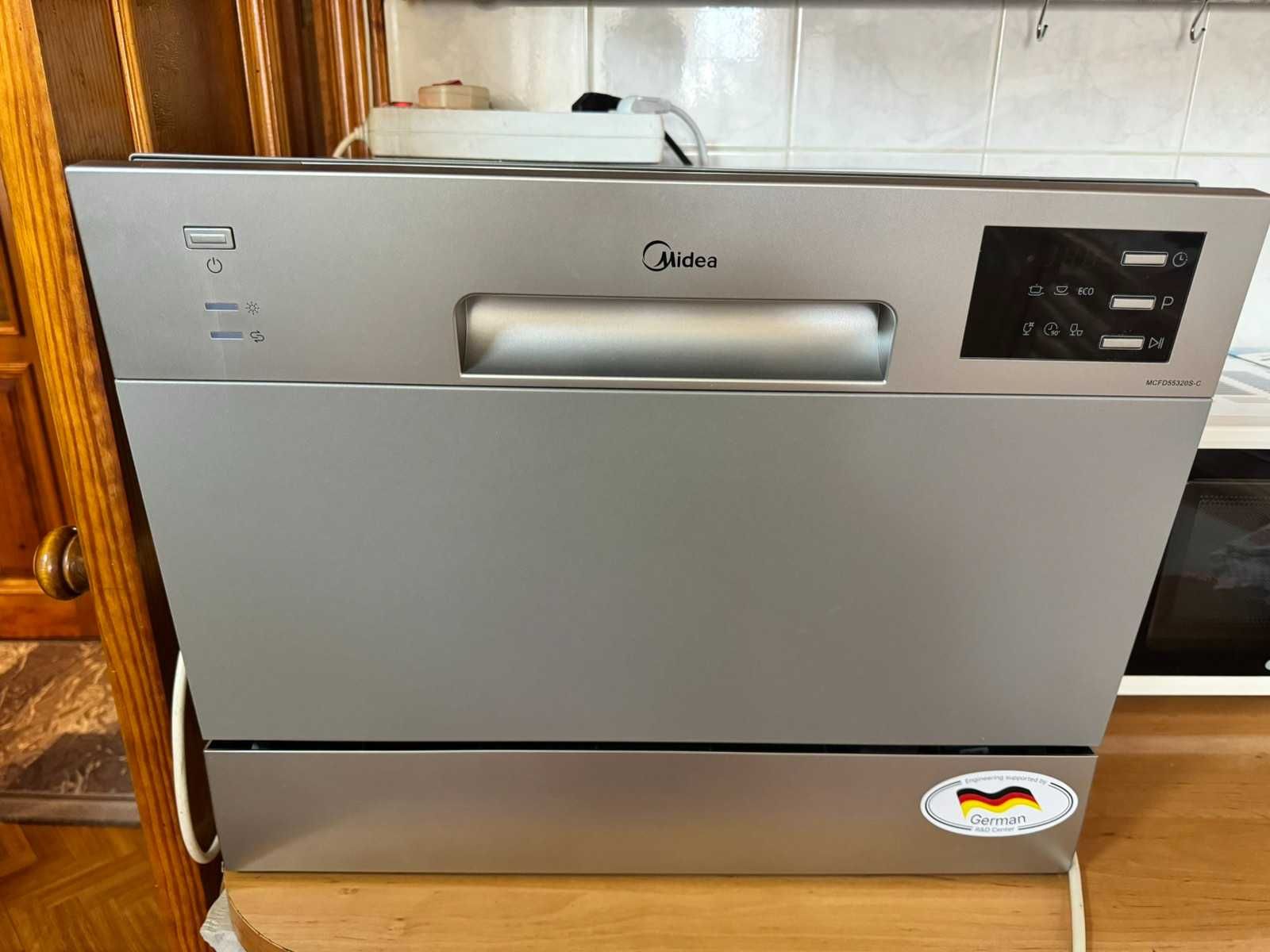 Посудомийна машина Midea MCFD55320S-C