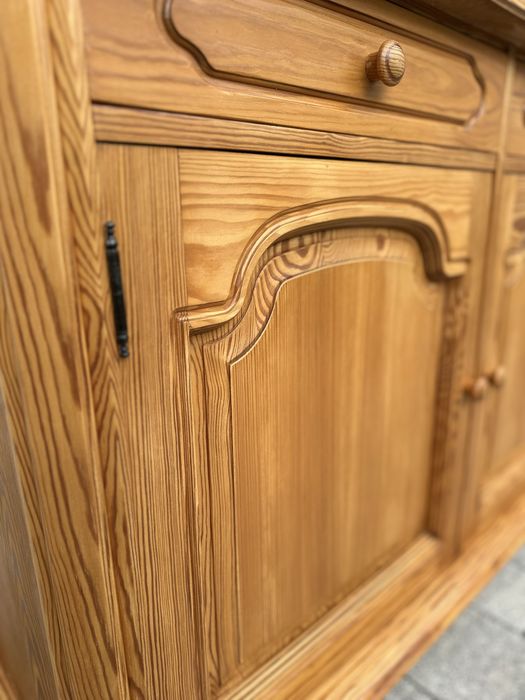 Komoda /Kredens ZEFAM PRL – odnowiona, drewno sosnowe, vintage retro