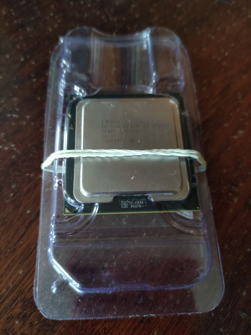 Процесор intel Xeon e5 2420 v1