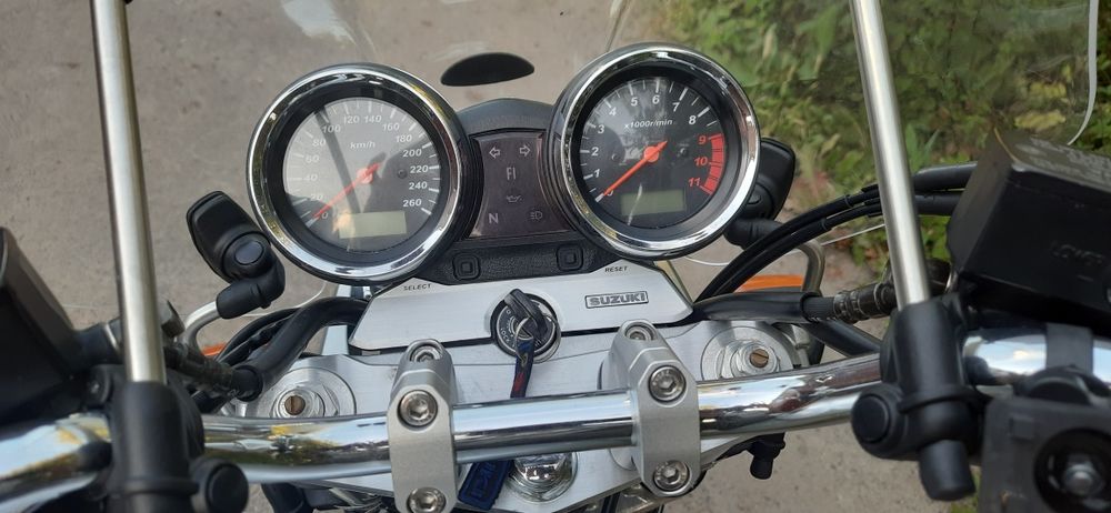 Suzuki GSX 1400  [ не хонда ямаха кавасакі )