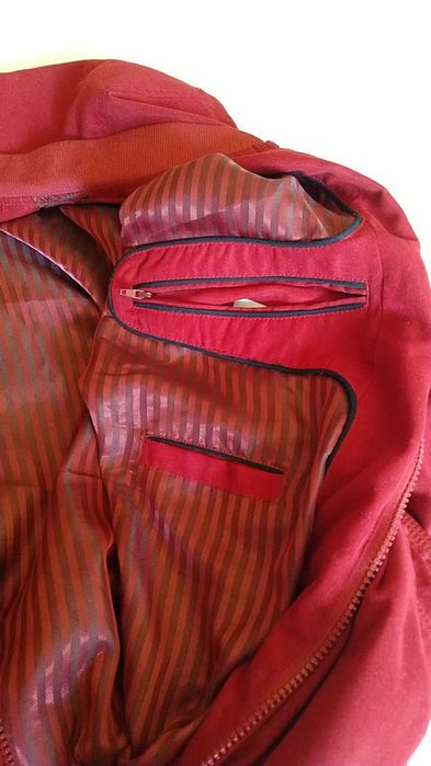 куртка ветровка Kingfield 52 размер бордового цвета