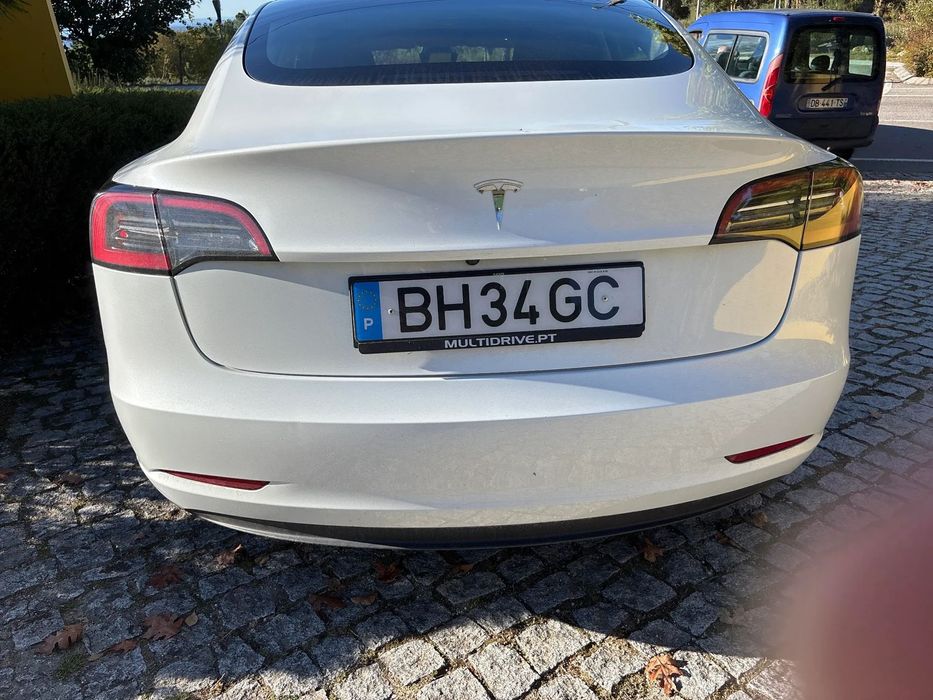 Tesla Model 3 Standard Range Plus RWD