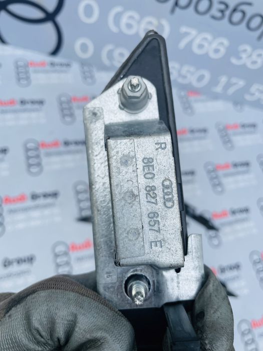 Планка Підсвідки Номеру Відкриття Багажника Audi A6 C6 Ауді Розборка