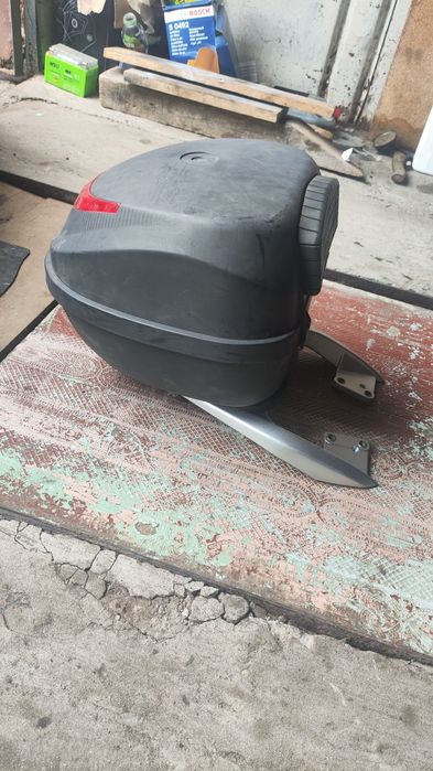 Продам кофр з багажником