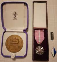 medal uspołecznienia aptek + medal za pożycie małżeńskie + 2 odznaki