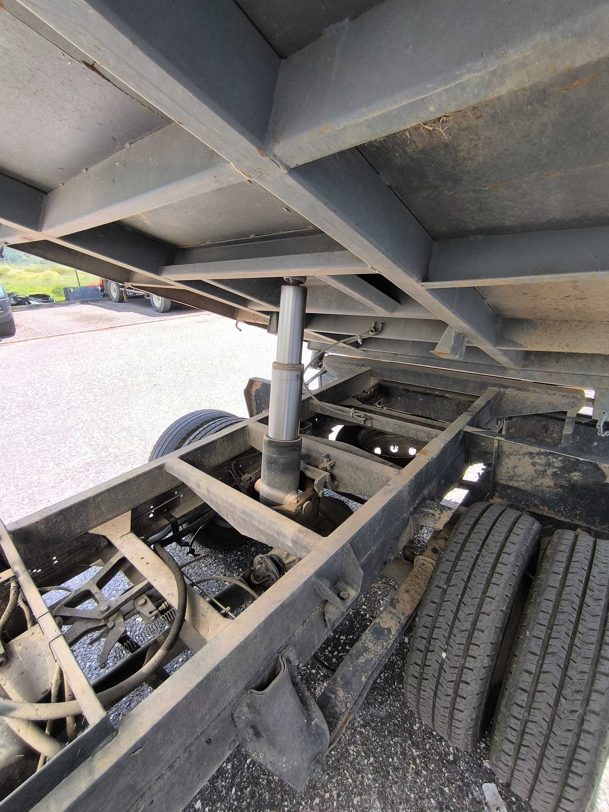 Nissan Cabstar Cabine Dupla e basculante