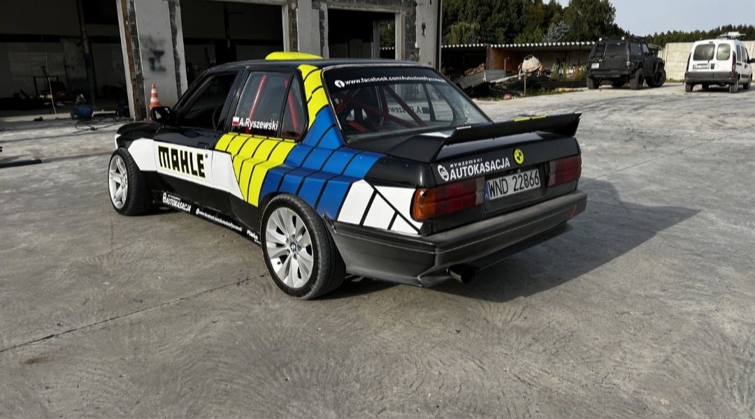 BMW e30 / 4.4 / 326 KM / DRIFT / klatka / wózek e39