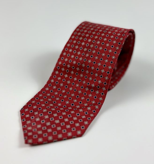 Męski jedwabny krawat w kolorze czerwonym geometryczne wzory