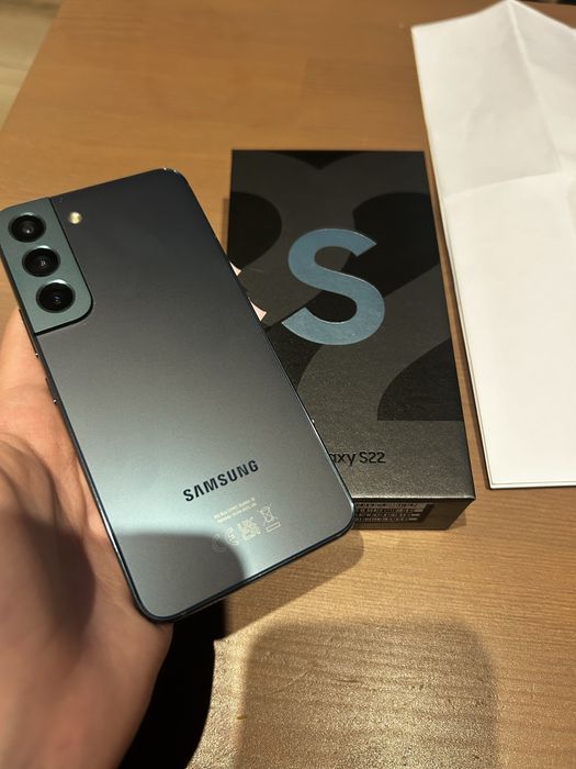 Do sprzedaży nowy telefon -Samsung S22