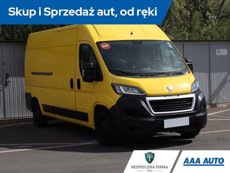 Peugeot boxer  2.0 BlueHDi, L3H2, 1250kg/13m3, VAT 23%, 3 Miejsca, 4 EU palet
