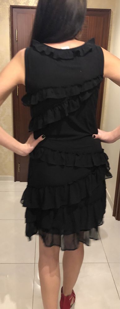 Czarna, elegancka sukienka