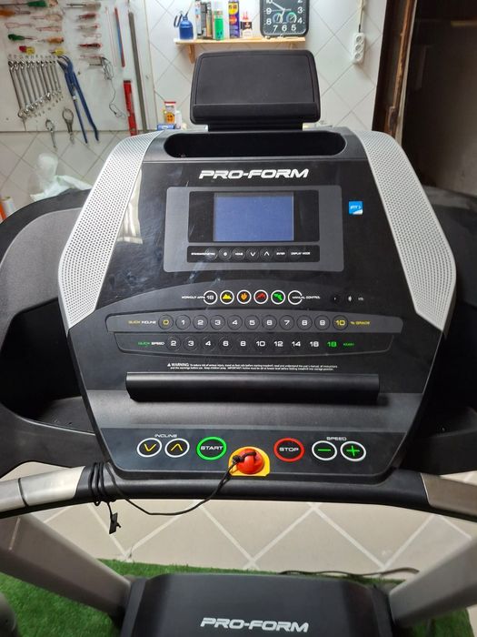 Equipamento Ginásio - Passadeira, remo, musculação