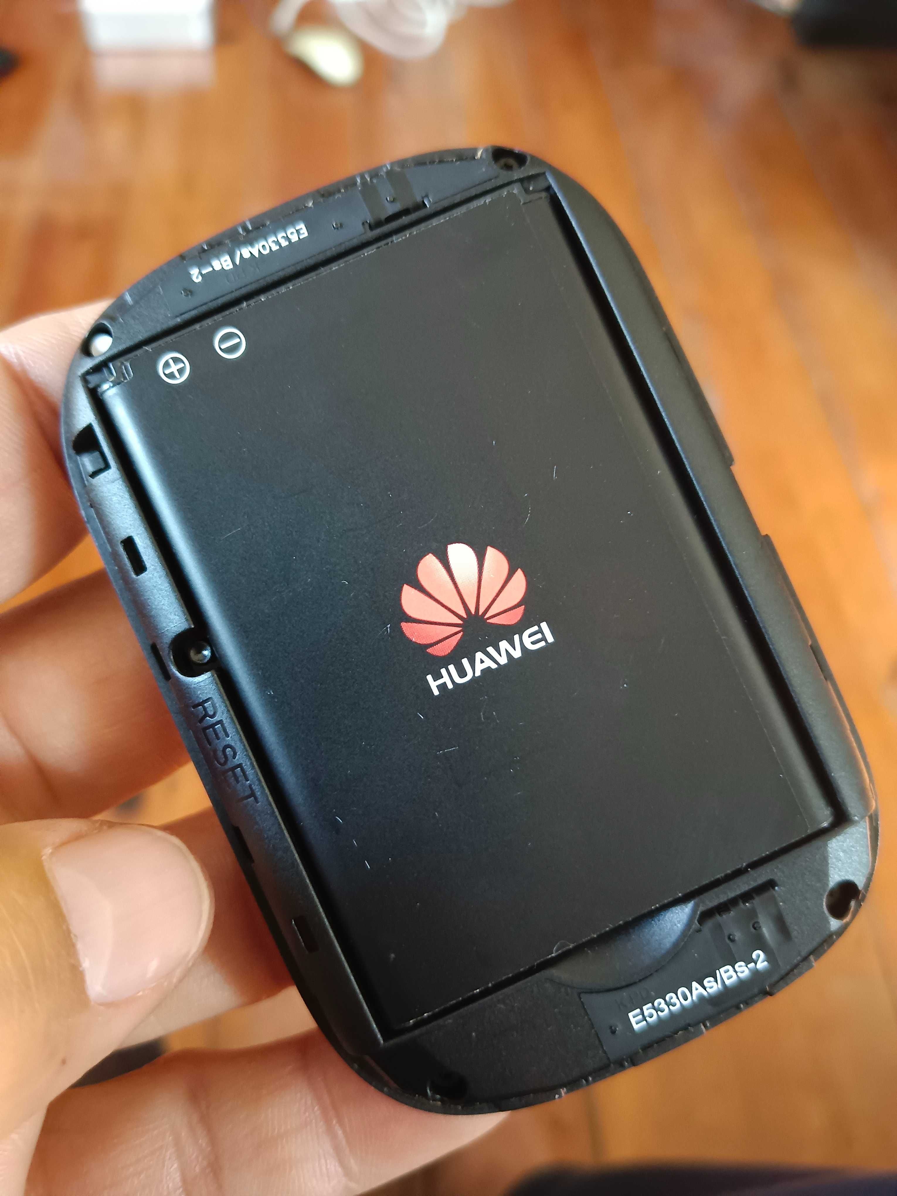 Router portátil wifi Huawei para acesso Internet - 4G