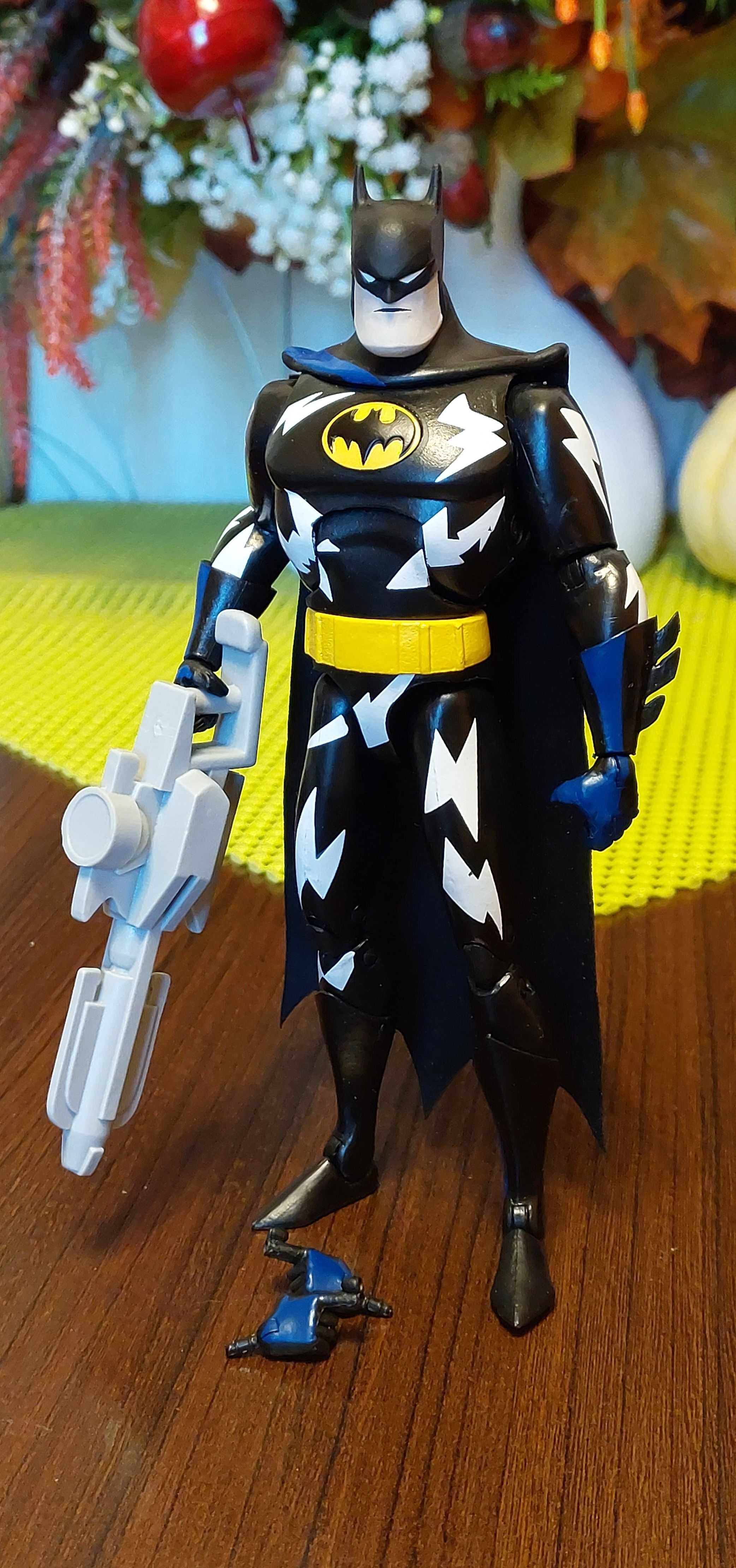 McFarlane Toys DC Direct Multiverse Batman TAS Figurka Batman Custom