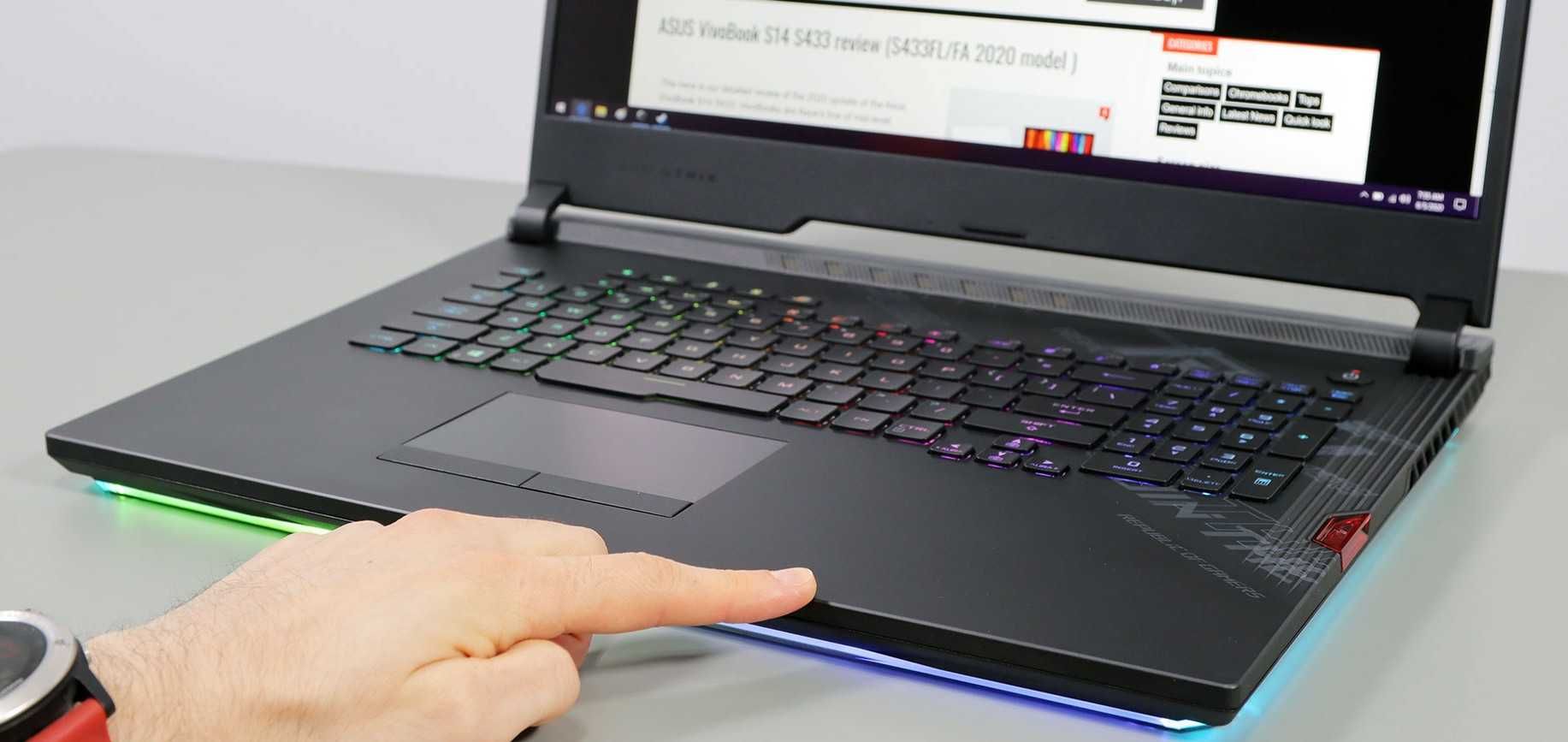 Asus G732LXS/i9-10980HK/32GB RAM/1TB SSD/RTX 2080 Super/17.3 300Hz