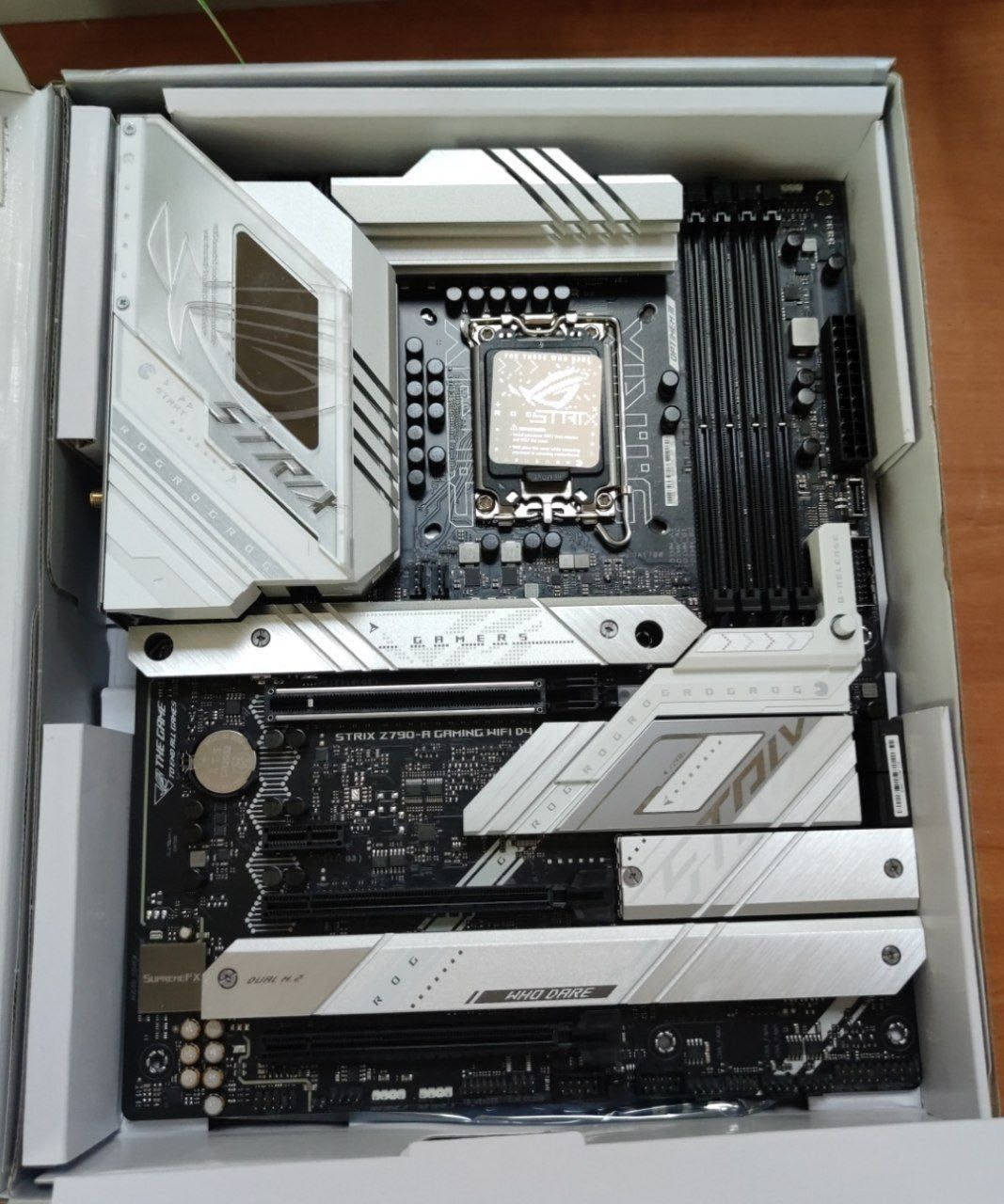 Материнська плата Asus ROG STRIX Z790-A WIFI D4/Гар 3міс/SiliconFox