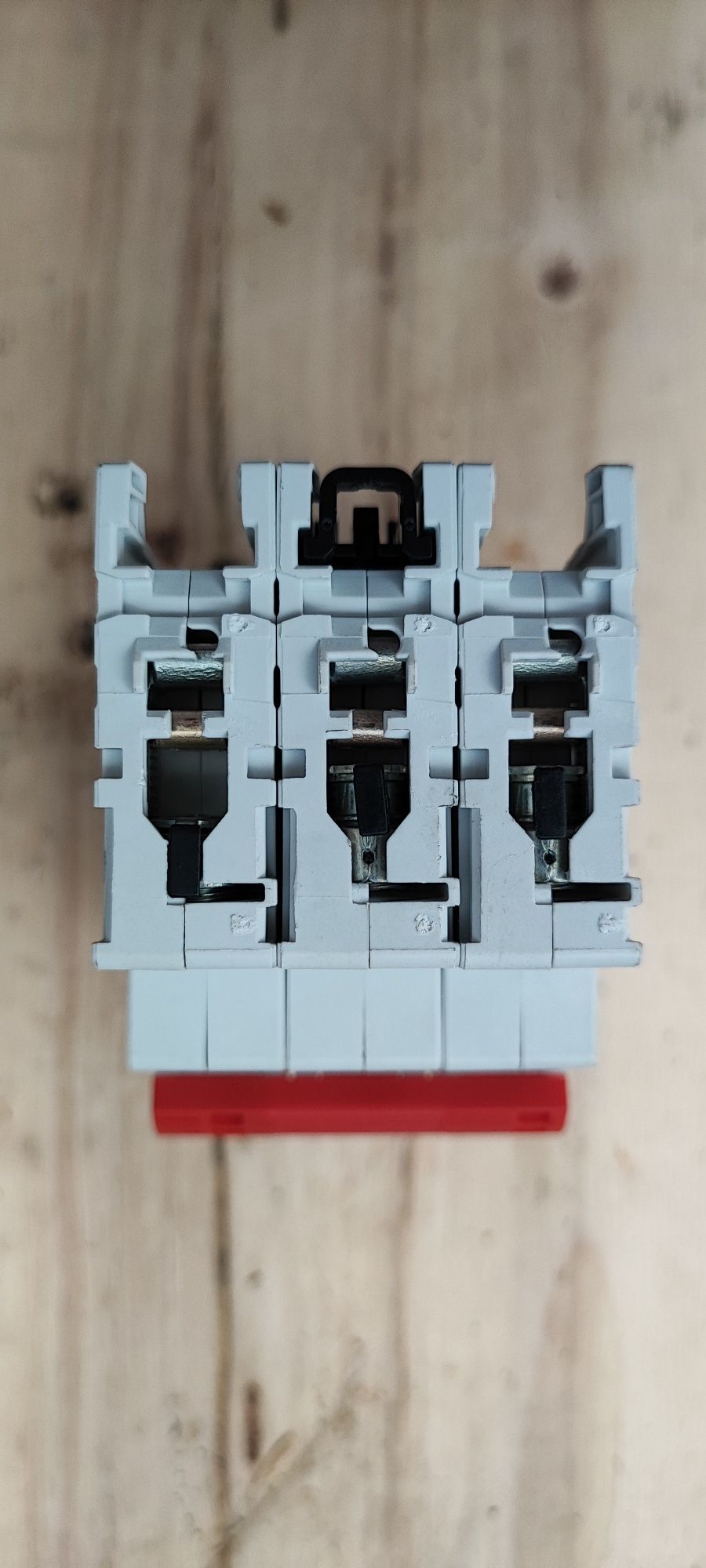 Interruptor Seccionador Tripolar ABB SD203 63A - Novo Sem Caixa