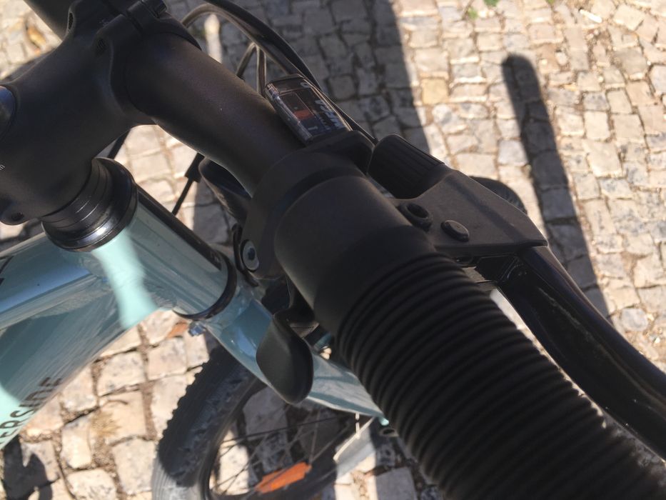 Bicicleta de trekking criança
