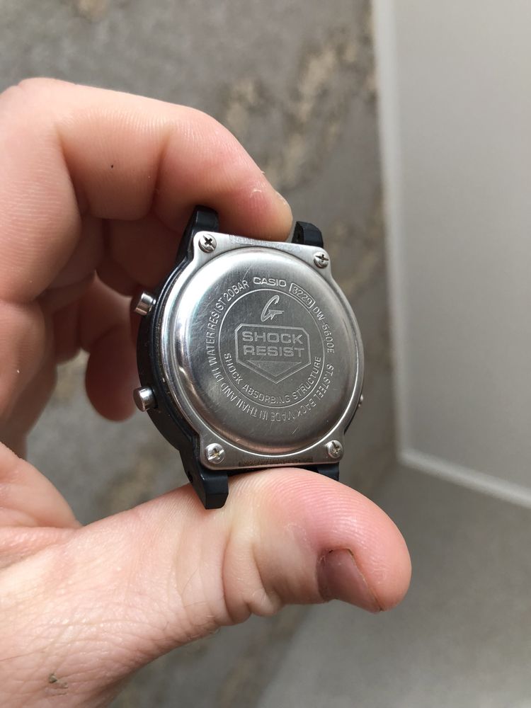 Casio DW-5600E-1VER б/у без ремінця