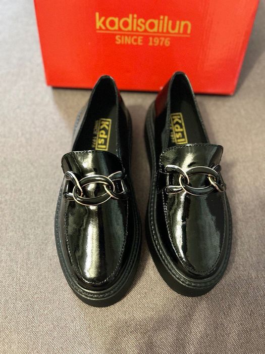 Лакові лофери 36р (туфлі весняні черевики 2025)