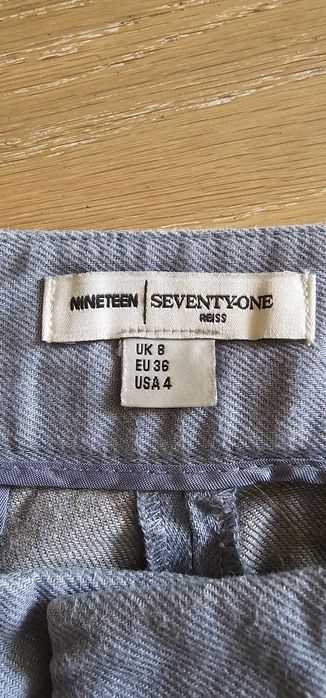 Льняні шорти Reiss