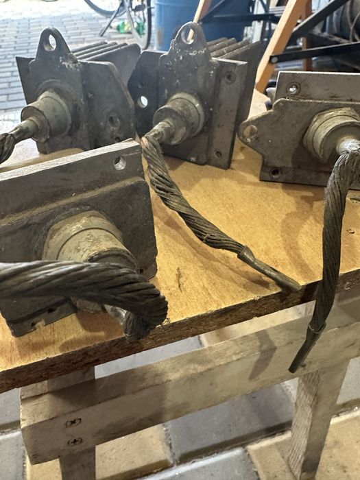 Діоди з радіаторами плюс конденсатори