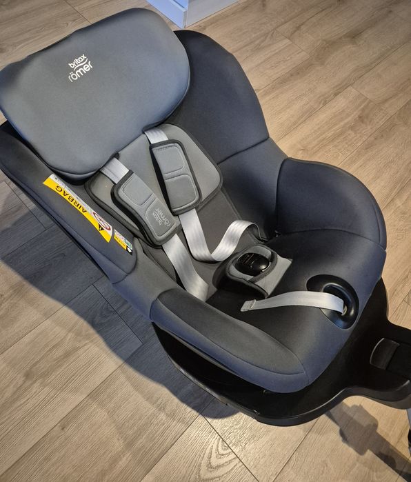 Fotelik z bazą obrotową Britax Romer isofix
