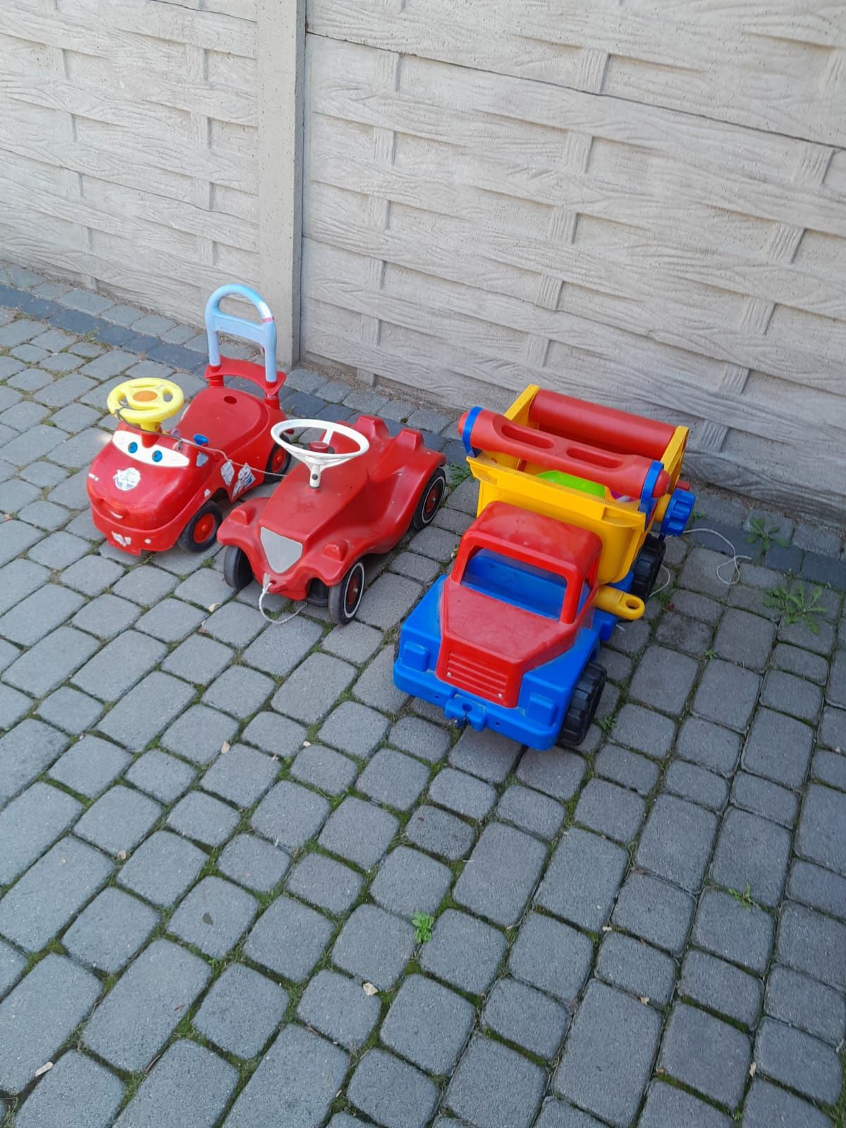 Pojazdy zabawki ogrodowe bobby car ciężarowe auto