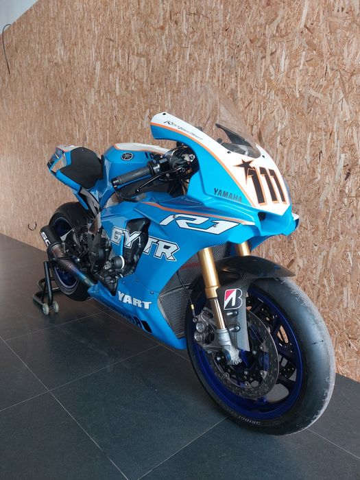 YAMAHA R1M - 2016