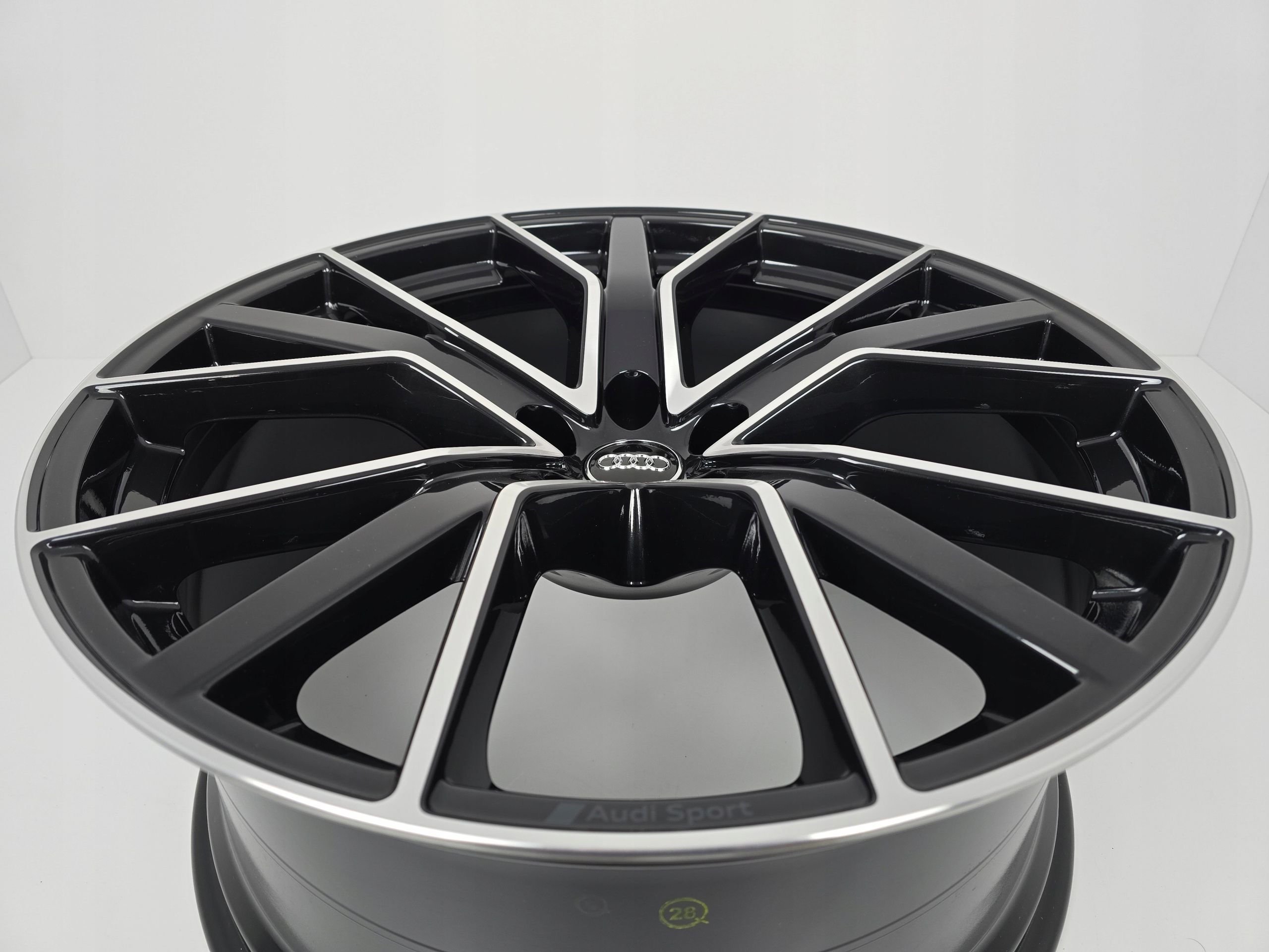 NOWE Oryginalne Felgi Audi 22 RS6 RS7 A8 S8 Q5 SQ5 Q7 SQ7 Q8 SQ8 Etron