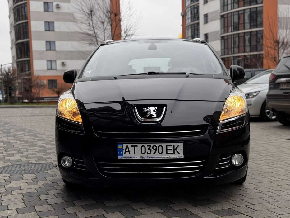 Peugeot 5008 2011