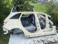 poszycie prawy ćwiartka błotnik  mercedes w 246 próg słupek środkowy