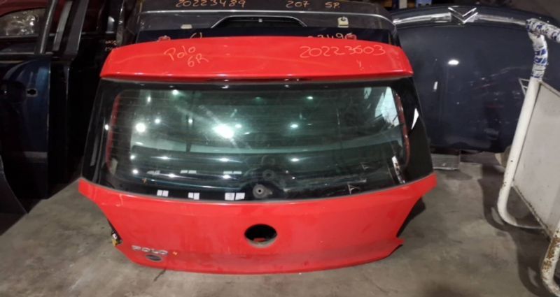 Tampa Da Mala Volkswagen Polo (6R1, 6C1)