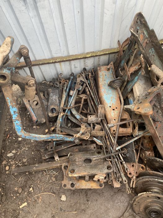 Педалі МК/Тяги Щеплення/Тяги ВОМ/Кріплення Баків МТЗ. Запчастини МТЗ.