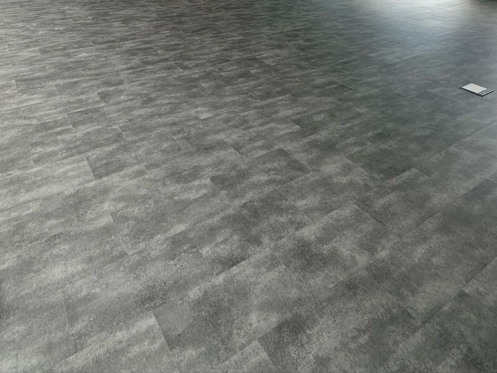 Panel winylowy LVT 3.9m2 w paczce