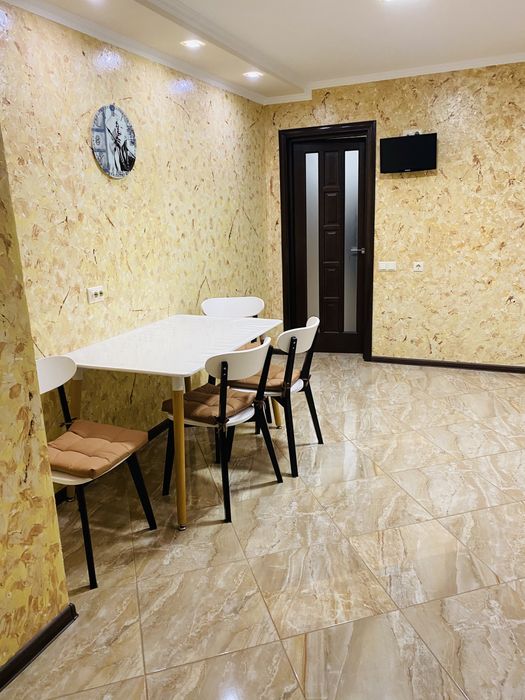 Квартира подобово ,район Вишенька ,Келецька 99 б,новобуд