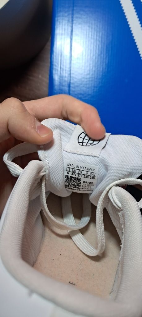 Кеди жіночі ADIDAS FUTUREVULC Lifestyle Modern | 37,5 розмір